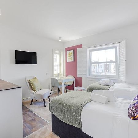 Stylish Eco Aparthotel In Folkestone Ngoại thất bức ảnh