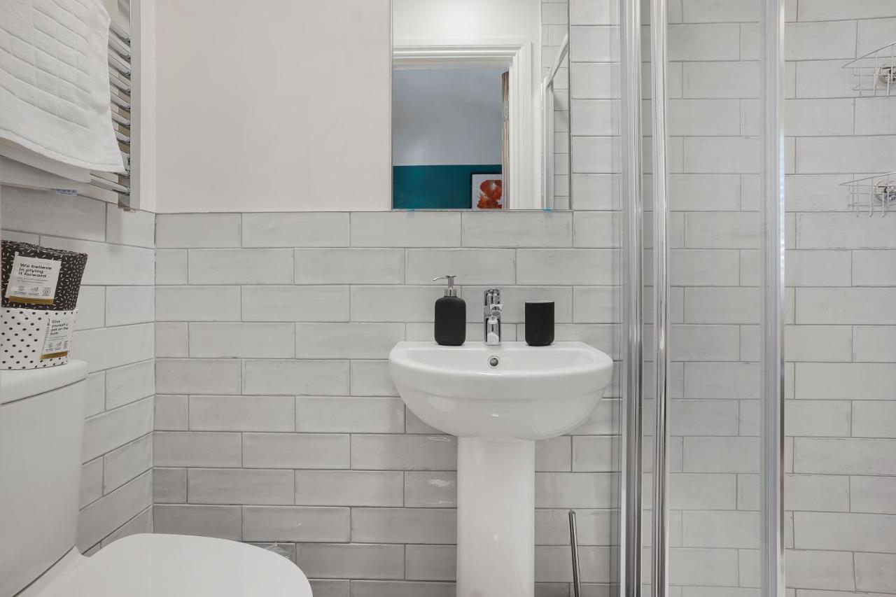 Stylish Eco Aparthotel In Folkestone Ngoại thất bức ảnh