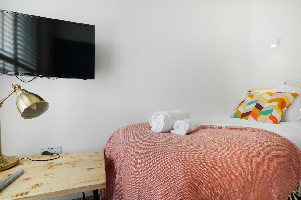 Stylish Eco Aparthotel In Folkestone Ngoại thất bức ảnh