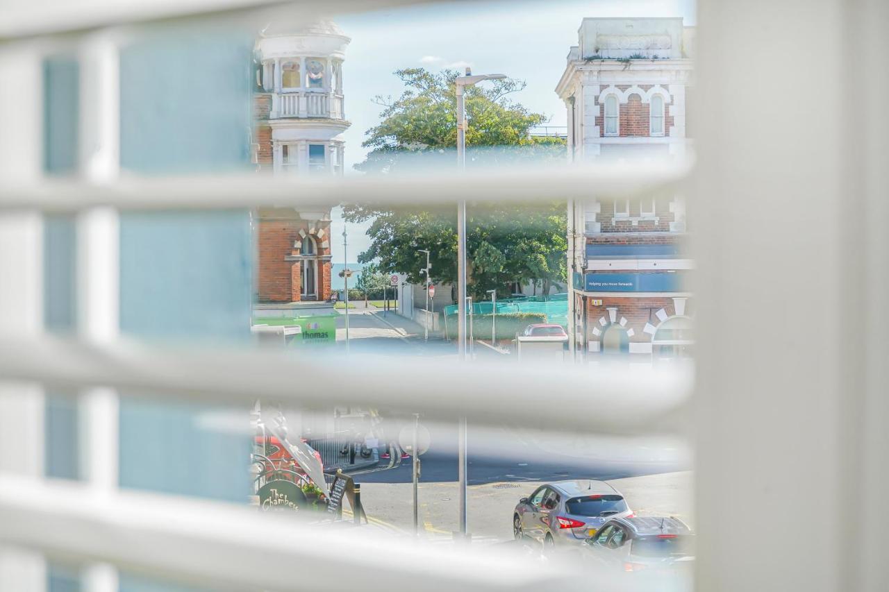 Stylish Eco Aparthotel In Folkestone Ngoại thất bức ảnh